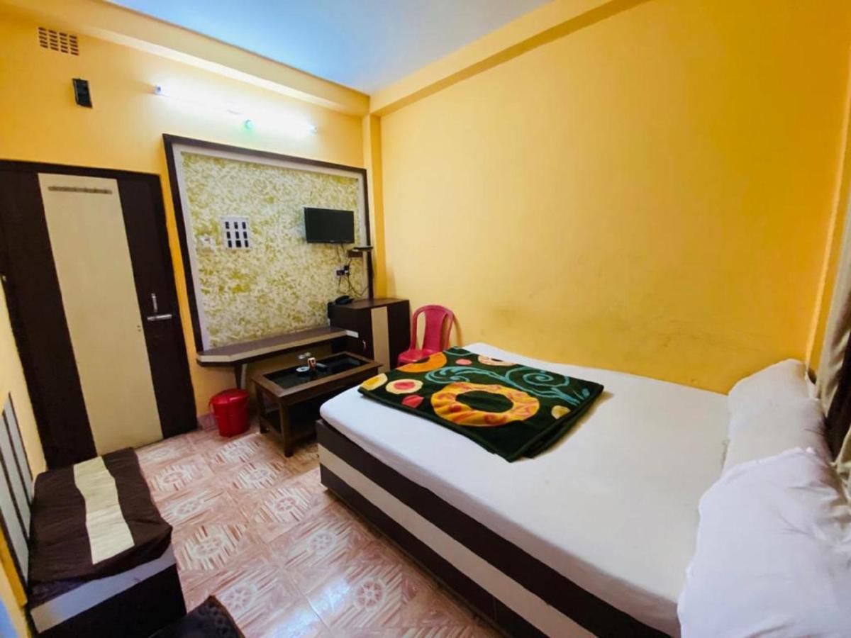 Staymaker Hotel Prerana Tarapith Eksteriør billede